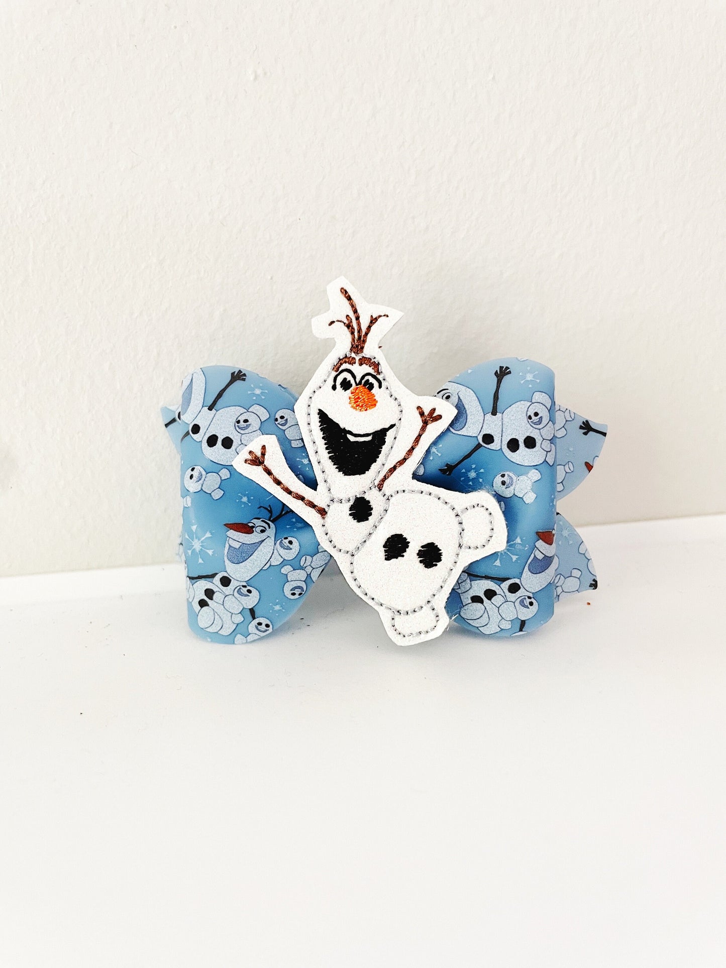 Olaf Hair Bow
